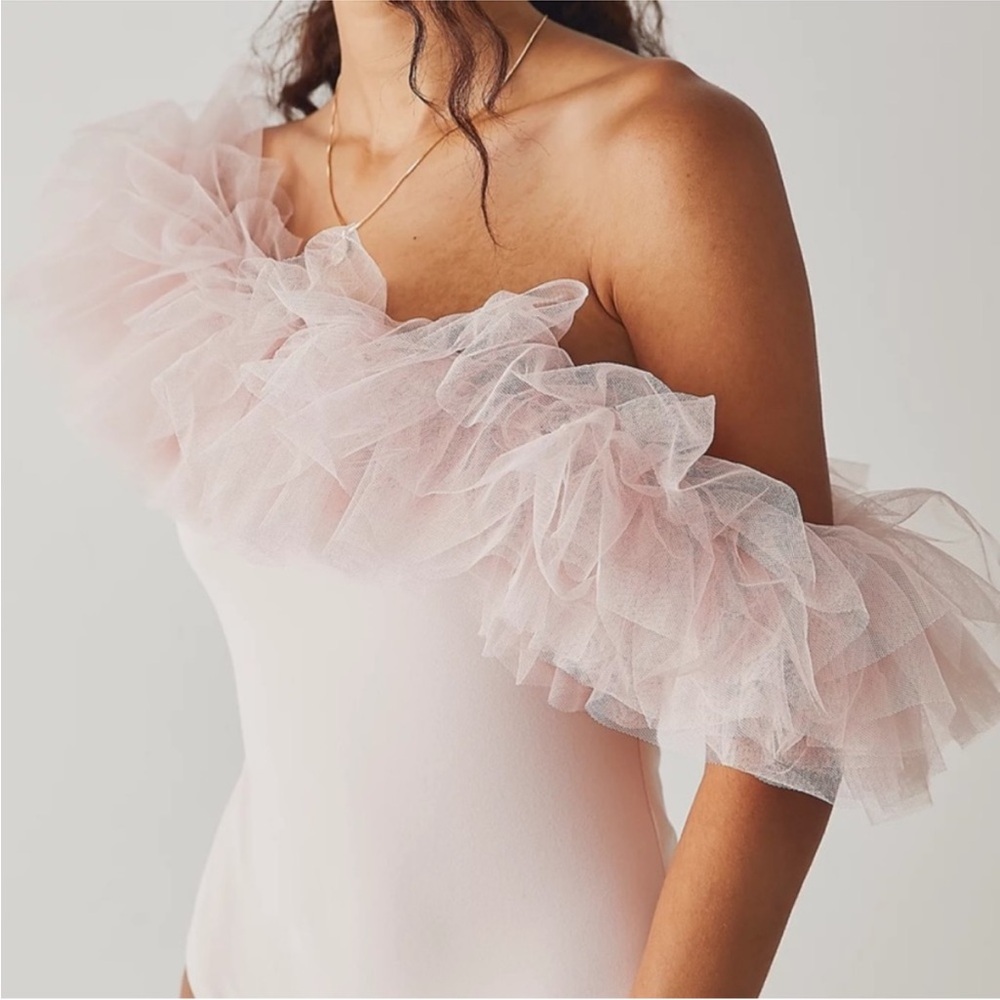 NWT Free People Big Love Bodysuit in Dusty Pink M